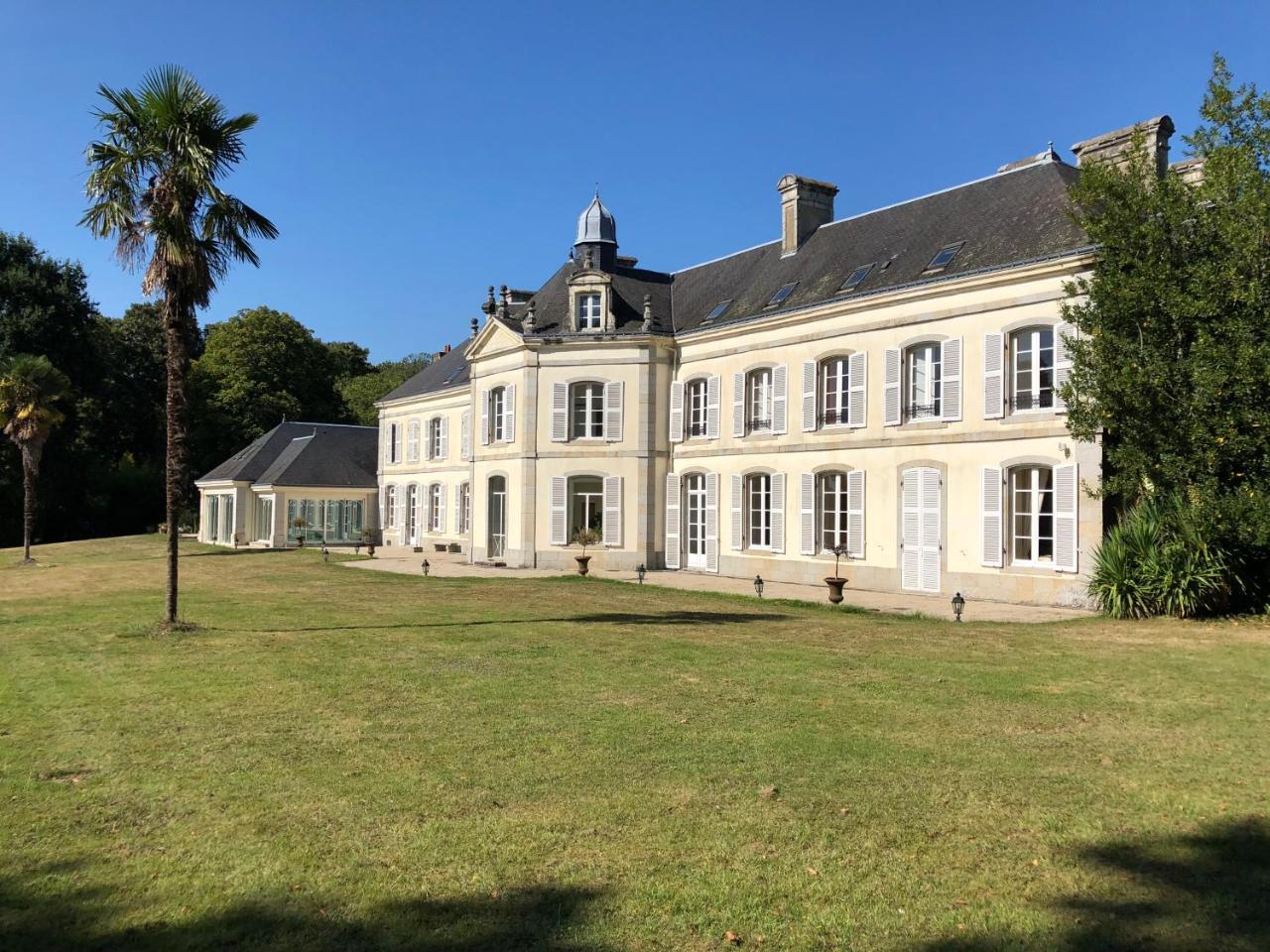 Chateau De Lannouan Landévant Buitenkant foto