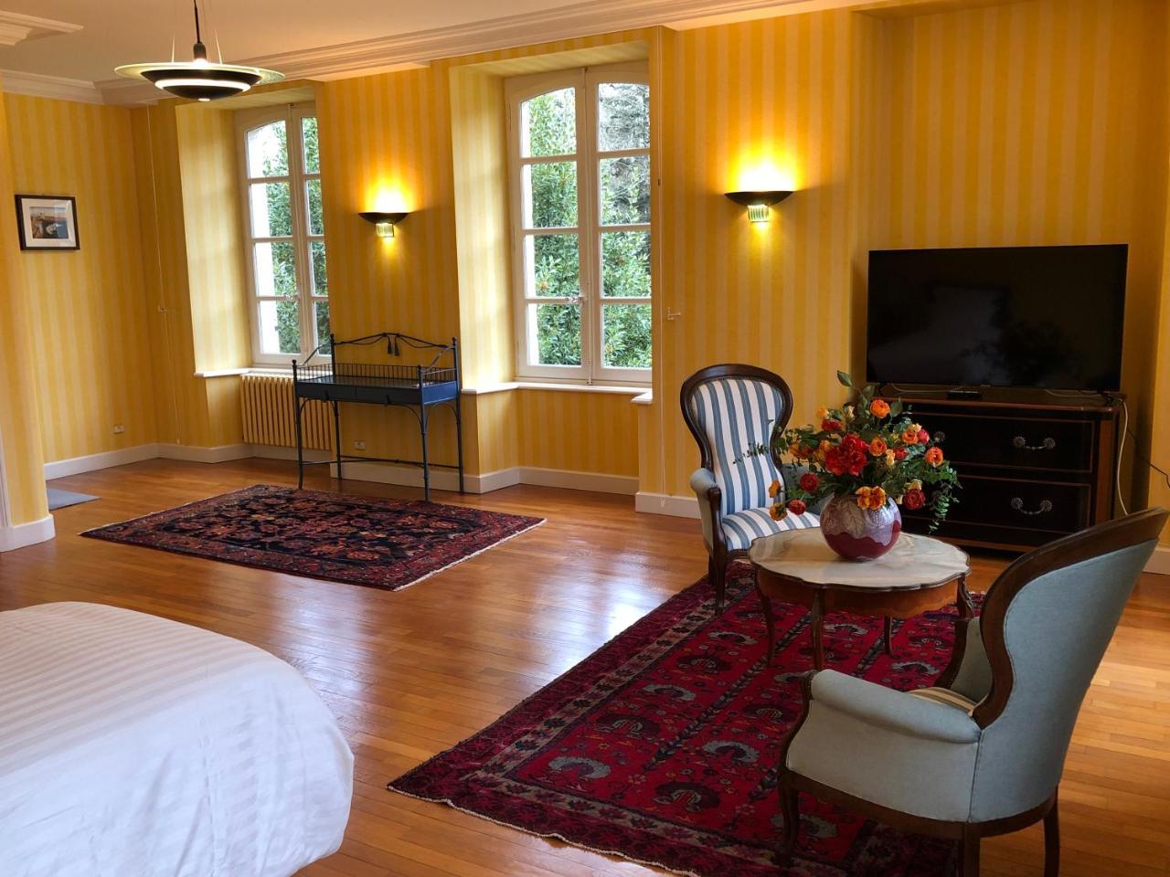 Chateau De Lannouan Landévant Buitenkant foto